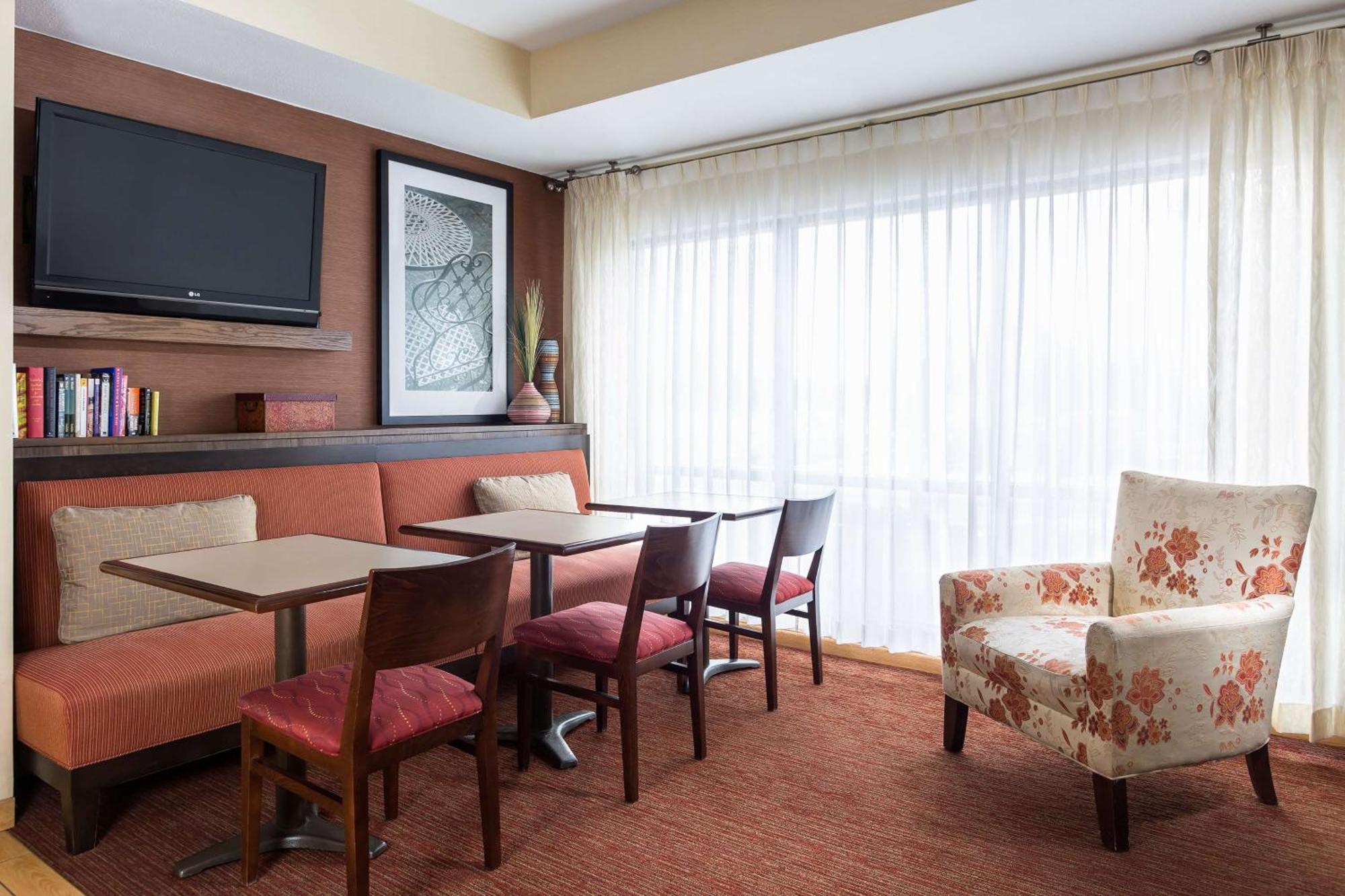 Hampton Inn Minneapolis-Burnsville Bagian luar foto